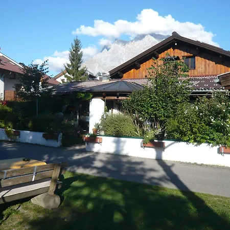 Gasthof Happy Camp Hofherr 2*