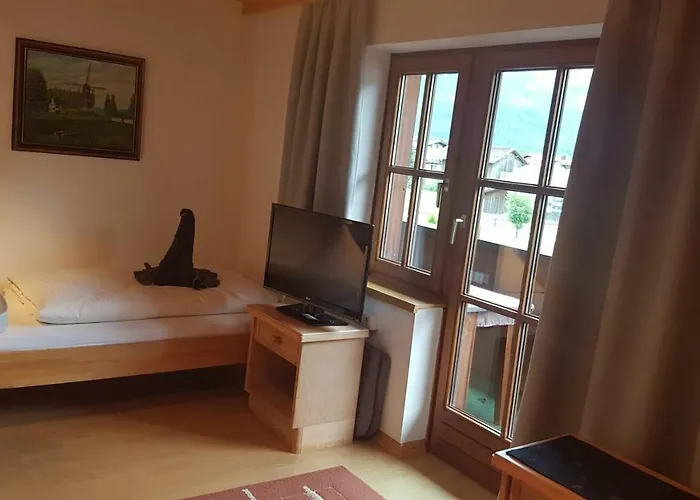 Happy Camp Hofherr Pensión 2*