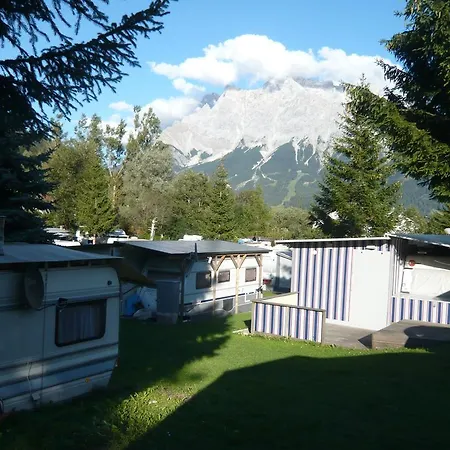 霍福赫快乐营地酒店 招待所