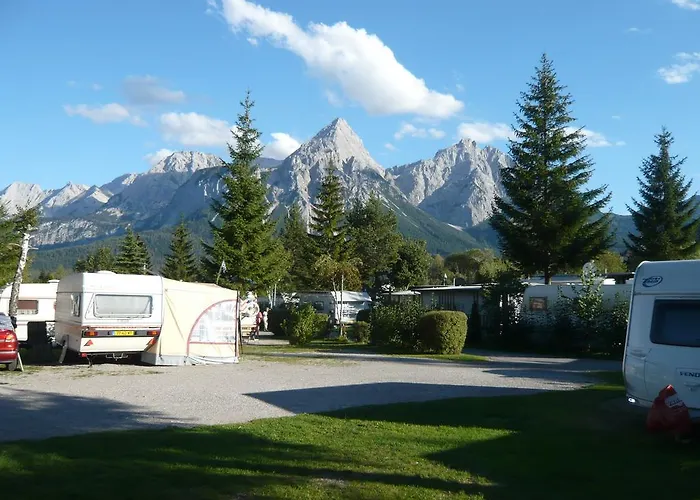 Πανσιόν Happy Camp Hofherr 2*