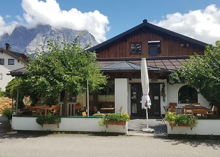 Happy Camp Hofherr Πανσιόν 2*