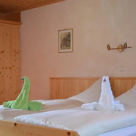 Happy Camp Hofherr 2*