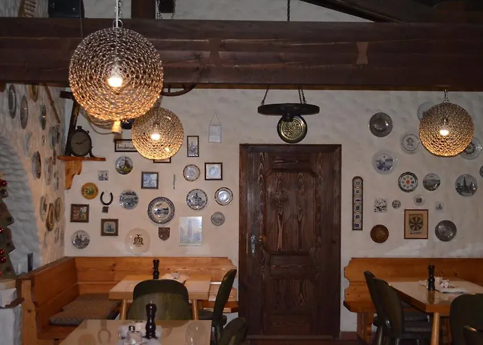 Happy Camp Hofherr 2*