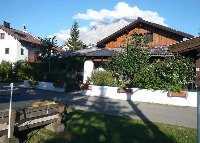 Gasthuis Happy Camp Hofherr 2*