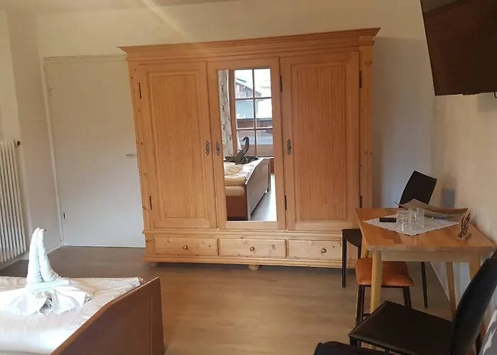 Happy Camp Hofherr Gasthuis